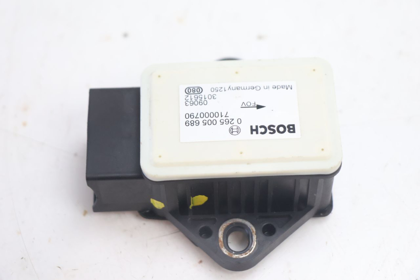 photo de LEAN ANGLE SENSOR CAN-AM SPYDER RS 1000 (2008 - 2012) - Alternative perspective