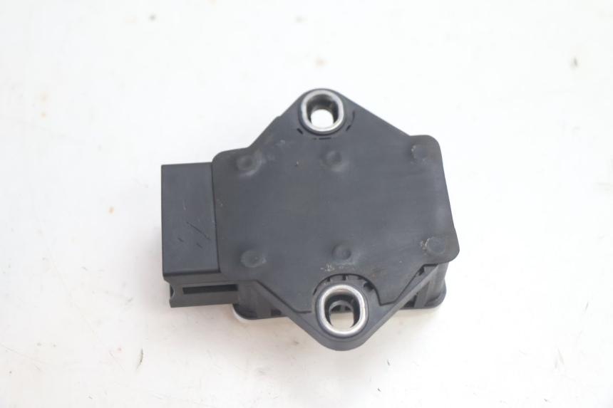 photo de LEAN ANGLE SENSOR CAN-AM SPYDER RS 1000 (2008 - 2012) - Technical close-up