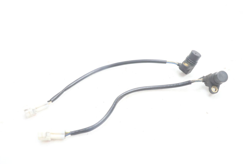 photo de CAMSHAFT SENSOR YAMAHA FJR 1300 (2001 - 2005) - Alternative perspective