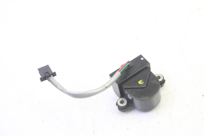 photo de FALL SENSOR HONDA FES S-WING SWING ABS 125 (2007 - 2015) - Zoom on usage condition