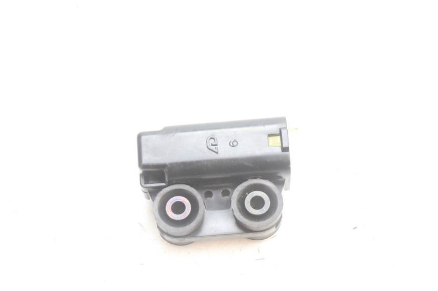 photo de TILT SENSOR YAMAHA FZ8 800 (2010 - 2016) - Zoom on usage condition