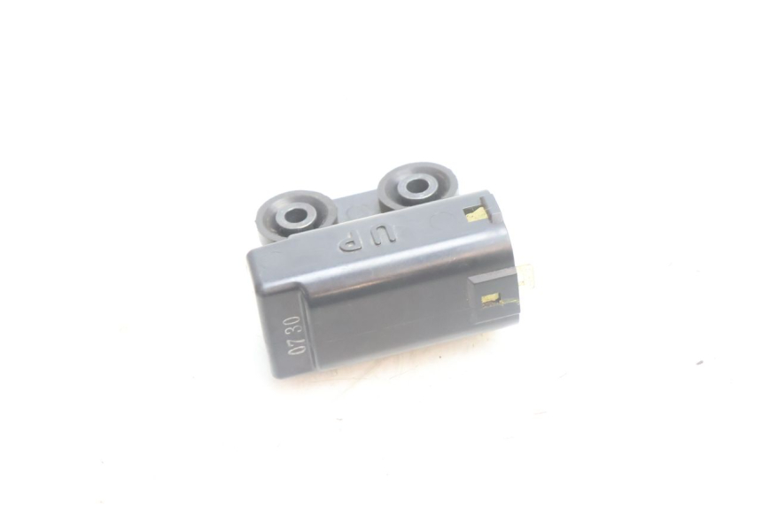 photo de TILT SENSOR YAMAHA FZ8 800 (2010 - 2016) - Alternative perspective