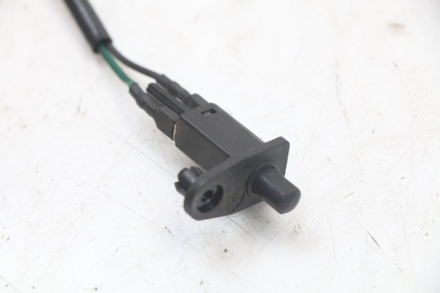 photo de TRUNK OPENING SENSOR PEUGEOT SATELIS 125 (2010 - 2012) - Zoom on usage condition