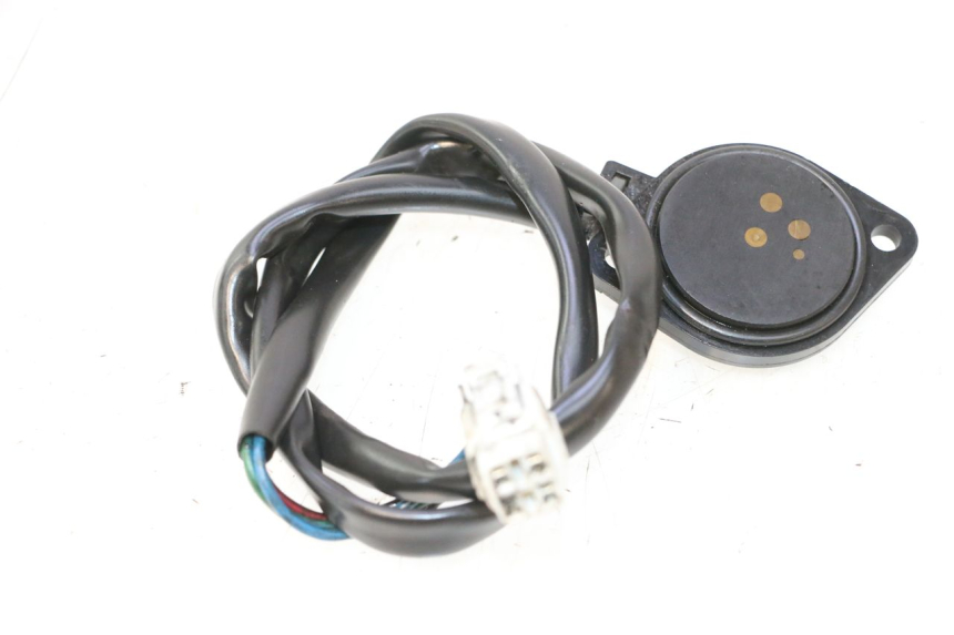 photo de NEUTRAL SENSOR SUZUKI GSF N BANDIT 1200 (2001 - 2005) - Alternative perspective