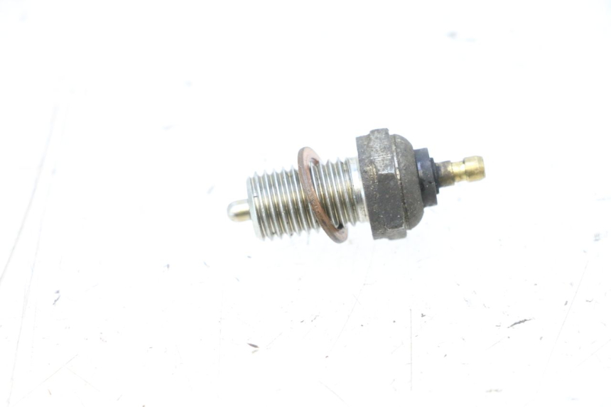 photo de NEUTRAL SENSOR HONDA NTV DEAUVILLE 650 (2001 - 2006) - Zoom on usage condition