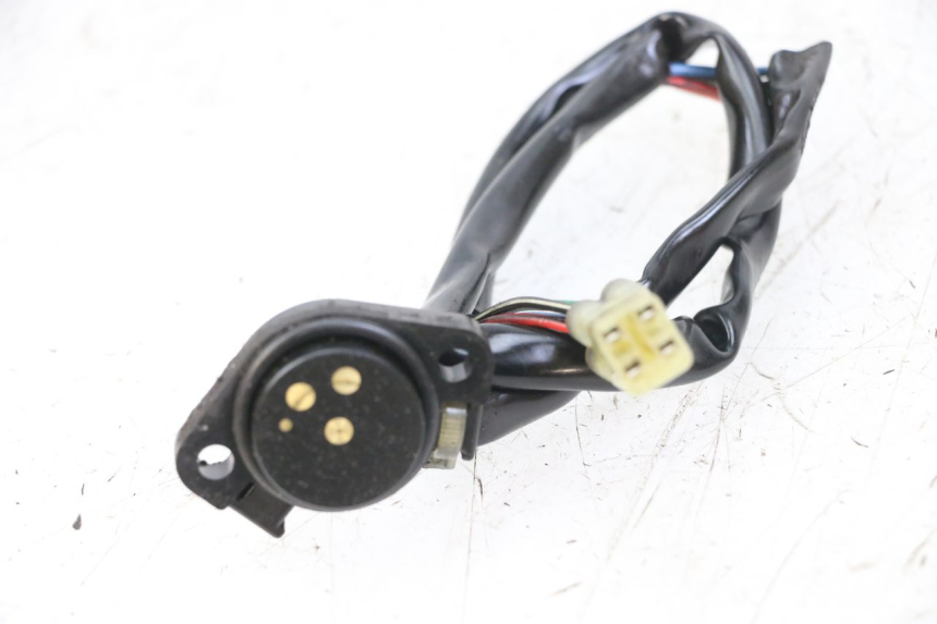 photo de NEUTRAL SENSOR SUZUKI SV S 650 (1999 - 2002) - Main view