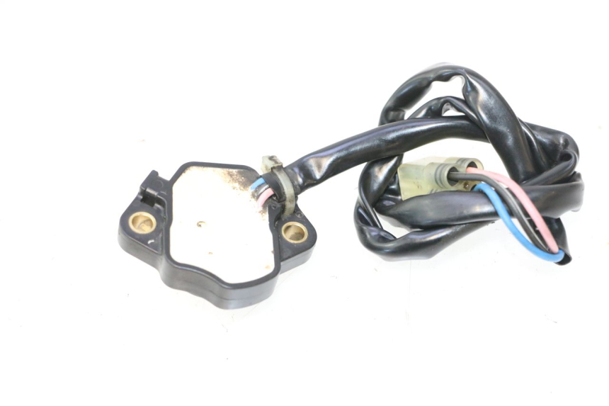 photo de NEUTRAL SENSOR SUZUKI SV S 650 (2003 - 2009) - Zoom on usage condition