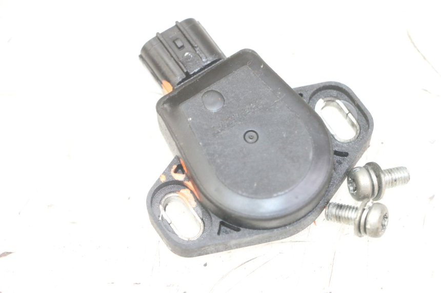 photo de TPS SENSOR HONDA CBF 500 (2004 - 2007) - Zoom on usage condition