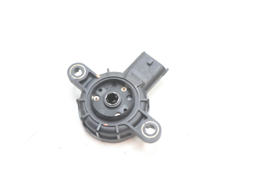 photo de ROLL LOCK POSITION SENSOR PIAGGIO MP3 LT 400 (2007 - 2012) - Alternative perspective