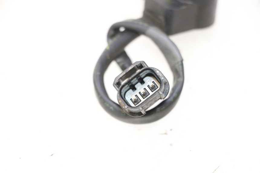photo de ROLL LOCK POSITION SENSOR PIAGGIO MP3 500 (2016 - 2018) - Zoom on usage condition