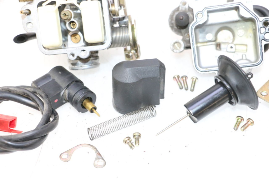 photo de CARBURETOR KYMCO AGILITY 4T 10" 50 (2005 - 2018) - Spare part profile view