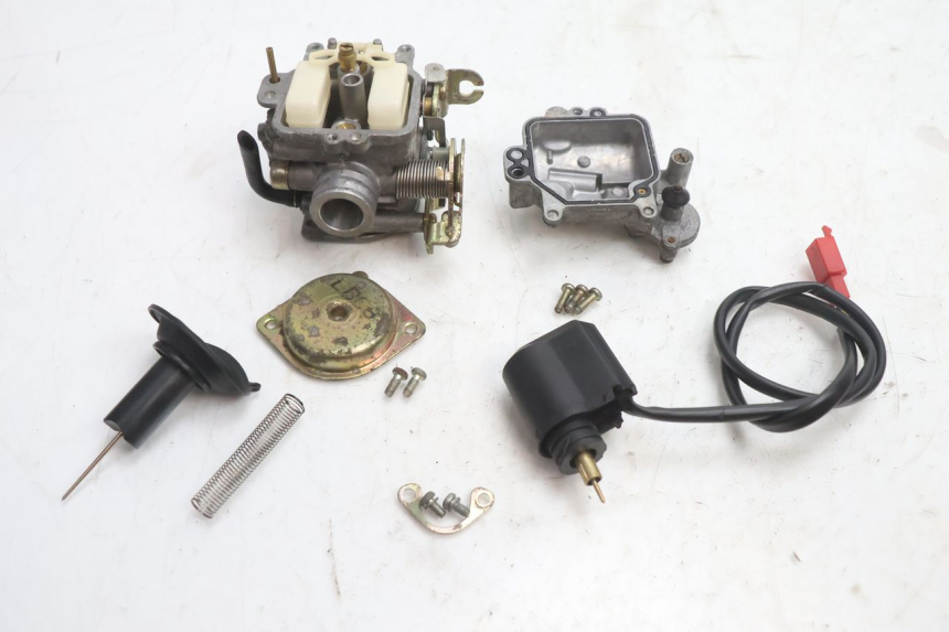 photo de CARBURETOR KYMCO AGILITY 4T 50 (2005 - 2018) - Fixing points details