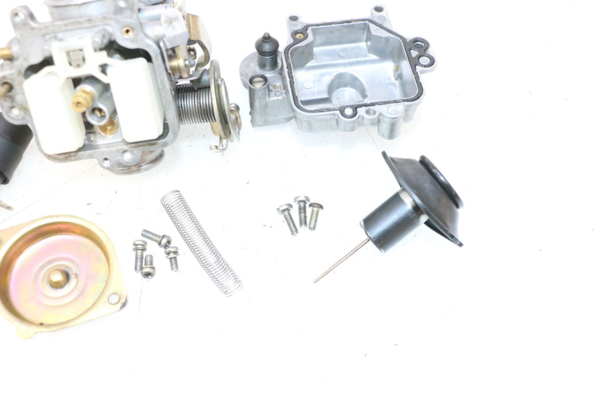 photo de CARBURETOR KYMCO AGILITY 4T 50 (2005 - 2018) - High-resolution close-up