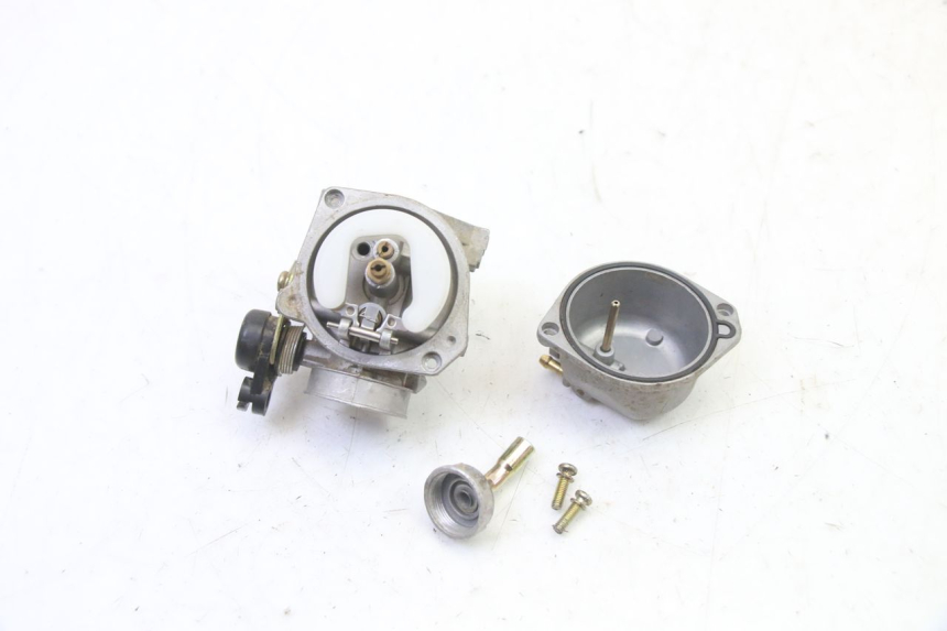 photo de CARBURETOR KEROX BAZOOKA 110 - Fixing points details
