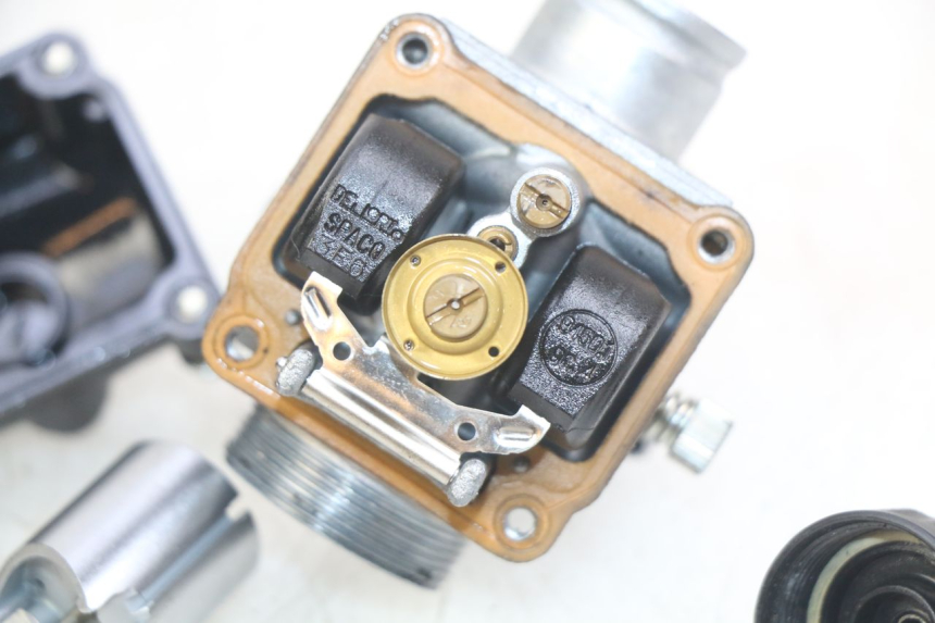 photo de CARBURETOR MBK BOOSTER SPIRIT 50 (1999 - 2003) - Distinctive features