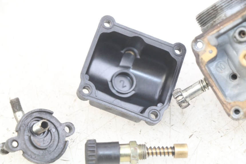 photo de CARBURETOR MBK BOOSTER SPIRIT 50 (1999 - 2003) - Distinctive features