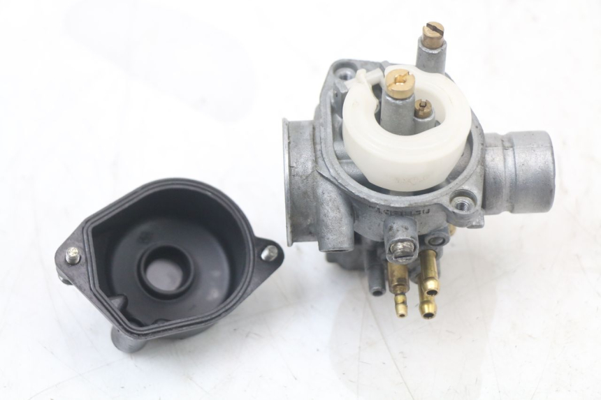 photo de CARBURETOR YAMAHA BW'S 50 (2004 - 2017) - Surface and material condition