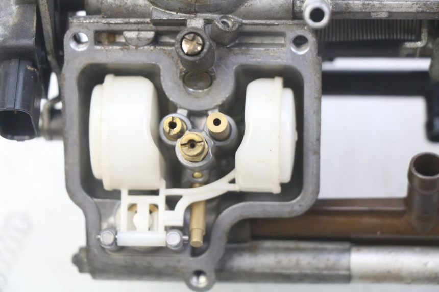 photo de CARBURETOR HONDA CBF 500 (2004 - 2007) - High-resolution close-up