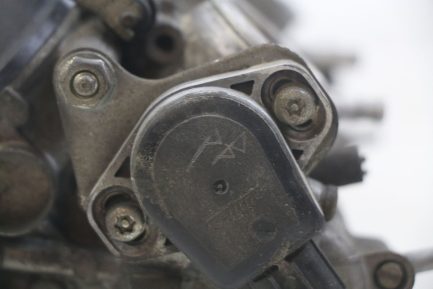 photo de CARBURETOR HONDA CBF 500 (2004 - 2007) - Alternative perspective