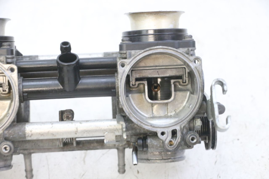 photo de CARBURETOR HONDA CBF 500 (2004 - 2007) - Focus on structure