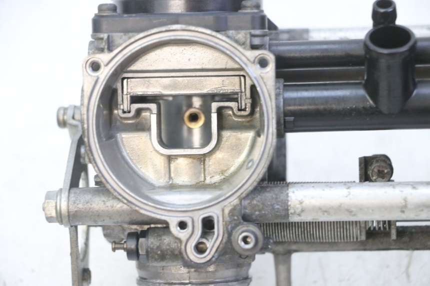 photo de CARBURETOR HONDA CBF 500 (2004 - 2007) - Alternative angle