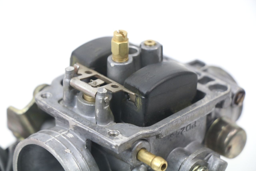 photo de CARBURETOR REVATTO CITYONE 125 (2006 - 2007) - Surface and material condition