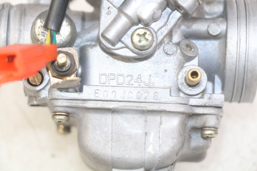 photo de CARBURETOR PEUGEOT CITYSTAR AIR 125 (2014 - 2017) - Fixing points details
