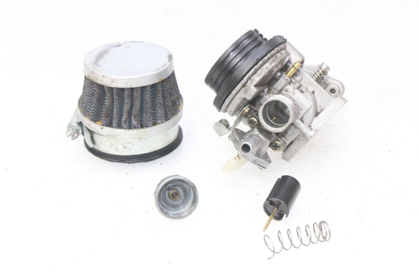 photo de CARBURETOR POCKET BIKE CROSS 50 - Surface and material condition