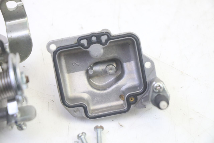 photo de CARBURETOR SYM CROX 4T 50 (2016 - 2023) - Additional view of the item