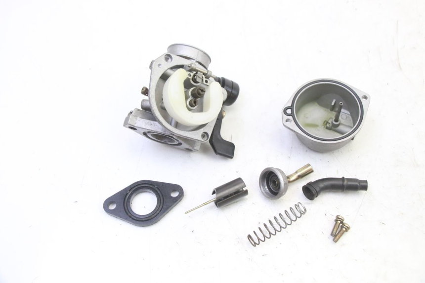 photo de CARBURETOR CCR DIRT BIKE 125 - Fixing points details