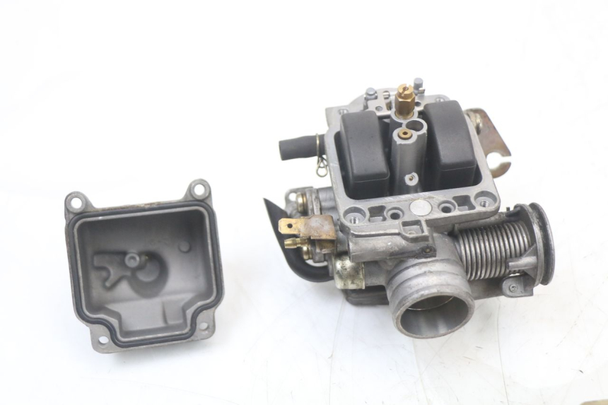 photo de CARBURETOR PEUGEOT DJANGO 125 (2014 - 2017) - Surface and material condition