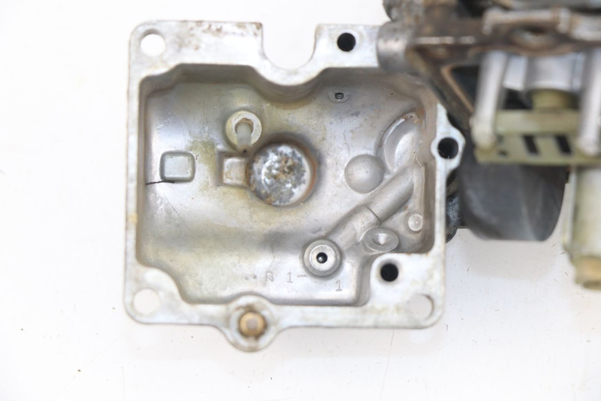 photo de CARBURETOR SUZUKI DR DJEBEL 600 (1985 - 1990) - Distinctive features