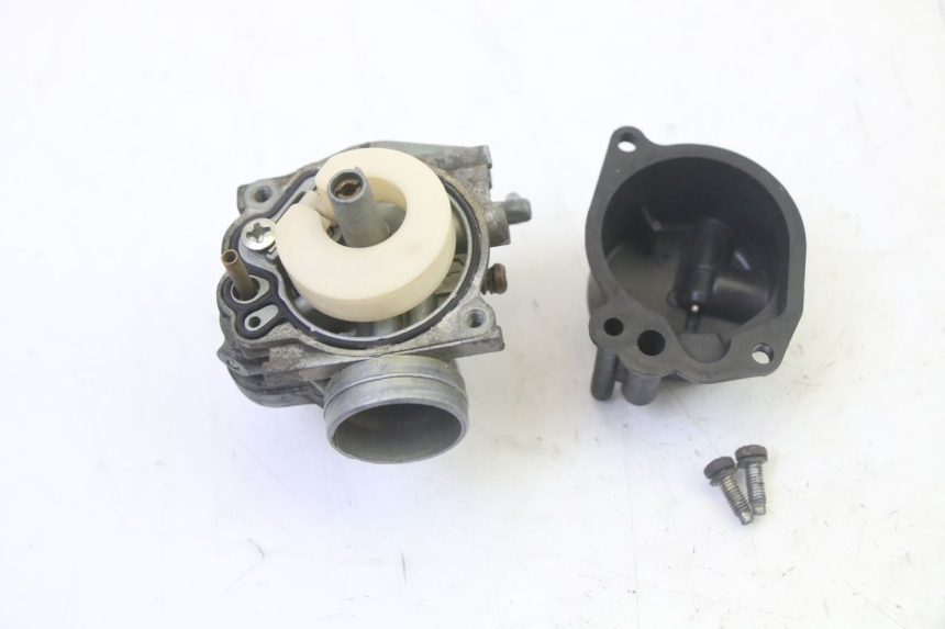 photo de CARBURETOR PEUGEOT ELYSTAR 50 (2002 - 2014) - Surface and material condition