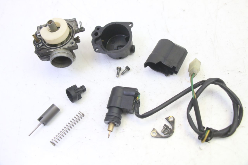 photo de CARBURETOR PEUGEOT ELYSTAR 50 (2002 - 2014) - Surface and material condition