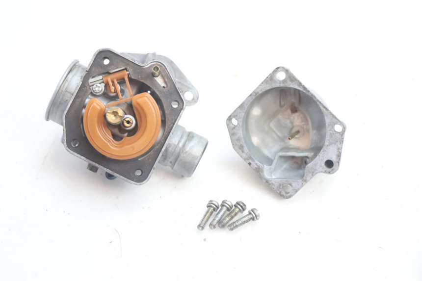 photo de CARBURETOR MBK EVOLIS 80 (1993 - 1999) - Surface and material condition