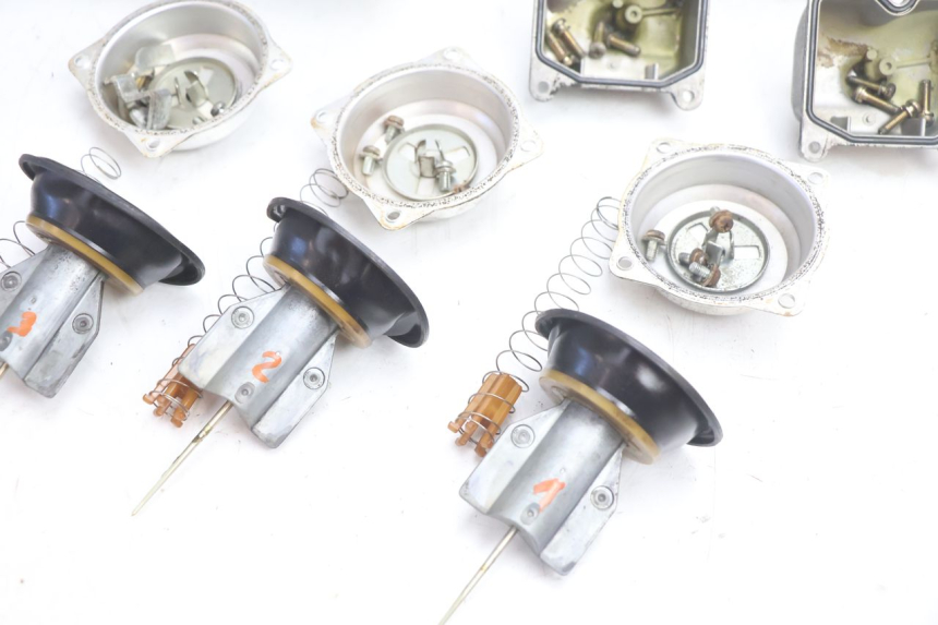 photo de CARBURETOR KAWASAKI GPX F ZX750F 750 (1986 - 1990) - Supplementary product photo