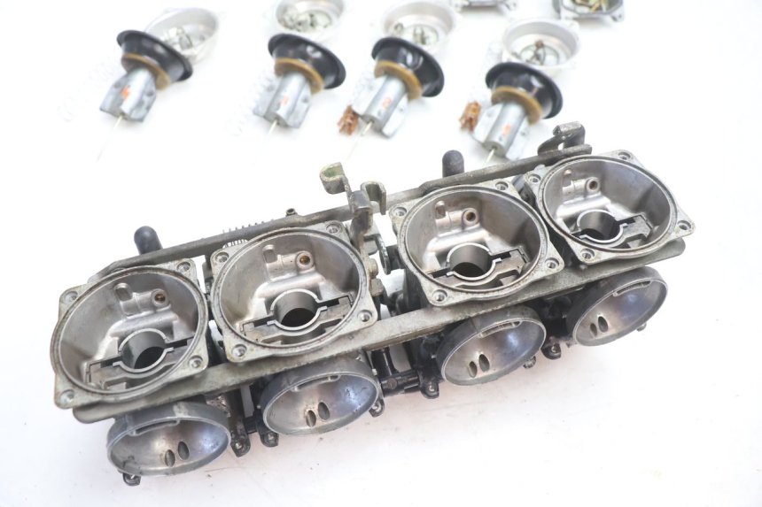 photo de CARBURETOR KAWASAKI GPX F ZX750F 750 (1986 - 1990) - Surface and material condition