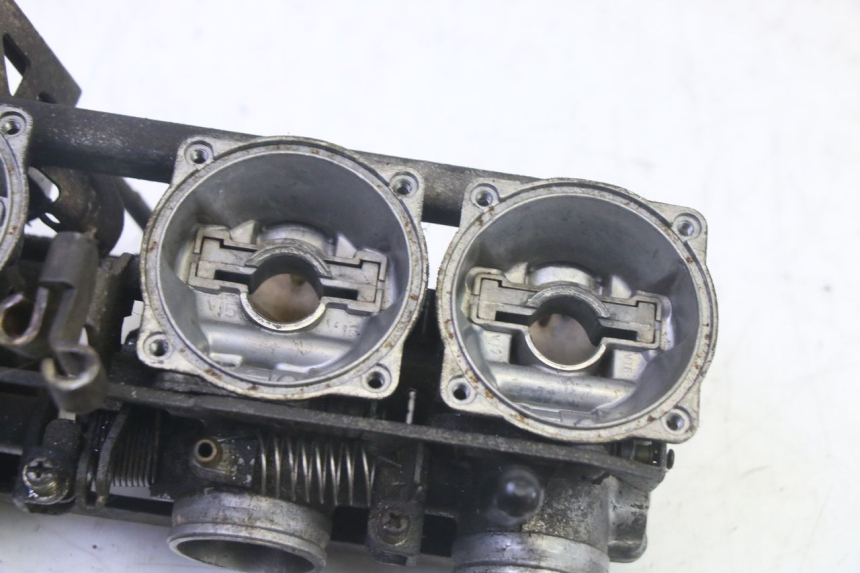 photo de CARBURETOR KAWASAKI GPX R WARBIRD 600 (1988 - 1993) - High-resolution close-up