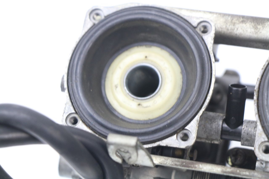 photo de CARBURETOR SUZUKI GSF N BANDIT 600 (1996 - 1999) - Detailed visual inspection