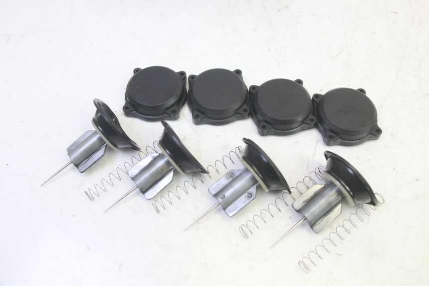 photo de CARBURETOR SUZUKI GSF N BANDIT 600 (1996 - 1999) - Additional view of the item