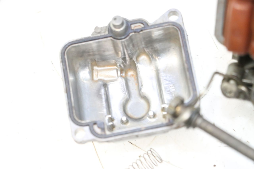 photo de CARBURETOR SUZUKI GSX F GSXF 750 (1988 - 1998) - Alternative perspective