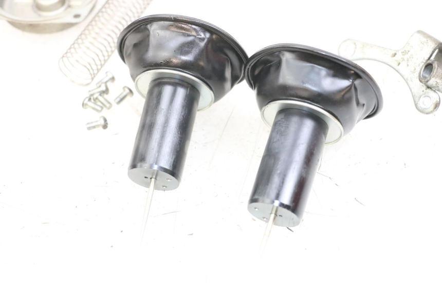 photo de CARBURETOR HYOSUNG GTR 125 (2006 - 2008) - Additional view of the item