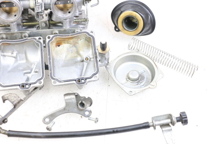 photo de CARBURETOR HYOSUNG GTR 125 (2006 - 2008) - Detailed visual inspection