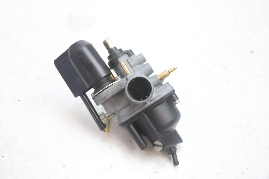 photo de CARBURETOR PEUGEOT KISBEE 2T 50 (2010 - 2017) - Alternative perspective