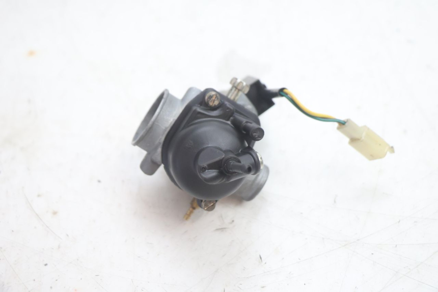 photo de CARBURETOR PEUGEOT KISBEE 2T 50 (2010 - 2017) - Fixing points details