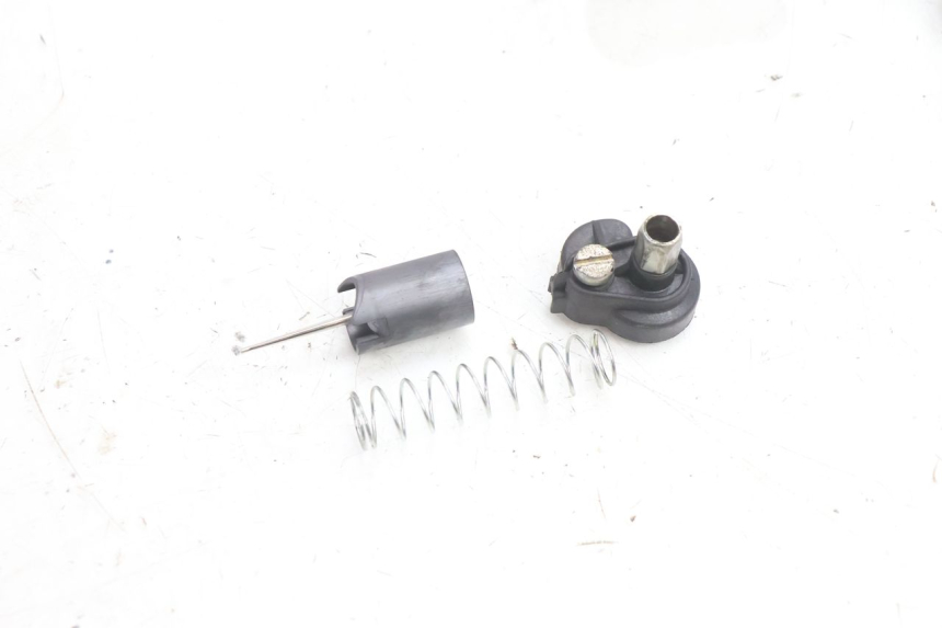 photo de CARBURETOR PEUGEOT KISBEE 2T 50 (2010 - 2017) - Distinctive features
