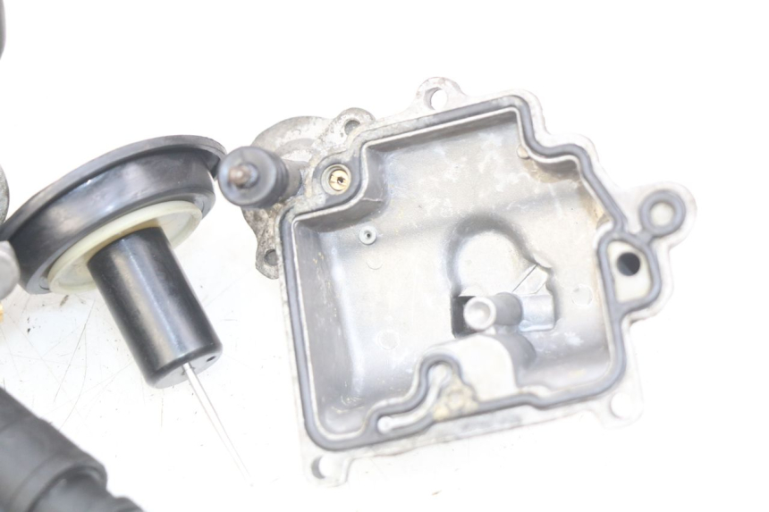 photo de CARBURETOR PEUGEOT KISBEE 4T 50 (2010 - 2017) - High-resolution close-up