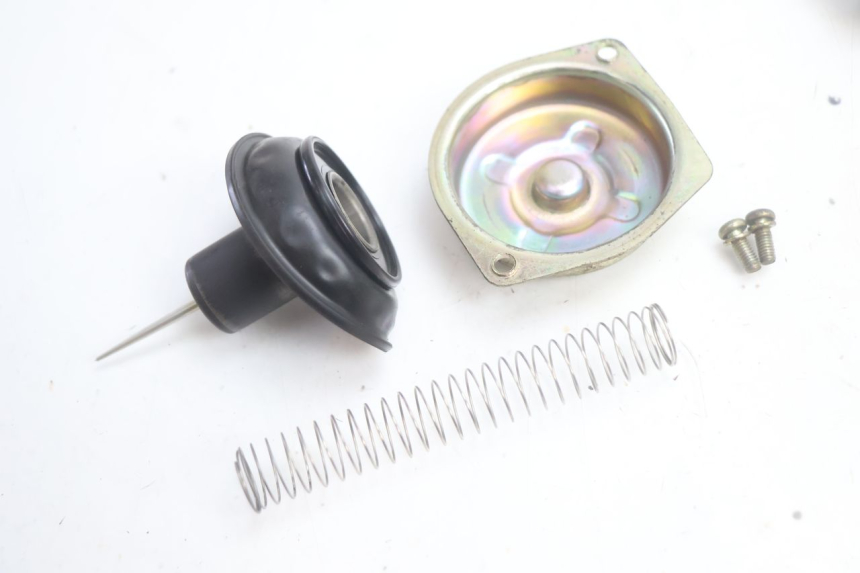 photo de CARBURETOR PEUGEOT KISBEE 4T 50 (2010 - 2017) - Additional view of the item