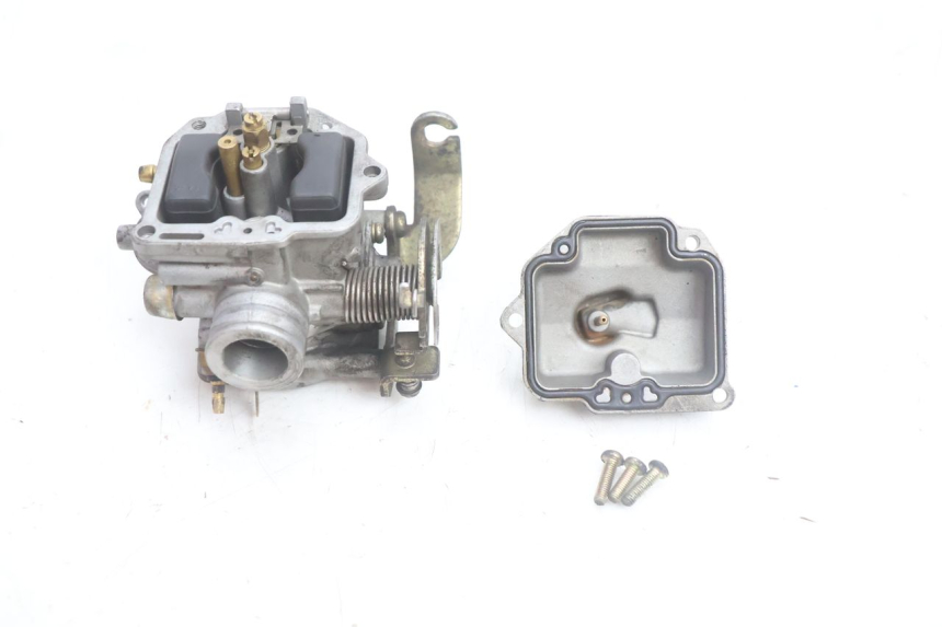 photo de CARBURETOR PEUGEOT KISBEE 4T 50 (2010 - 2017) - Surface and material condition