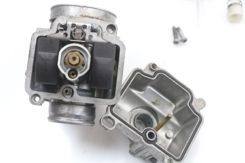 photo de CARBURETOR KAWASAKI KX 85 (2014 - 2021) - Surface and material condition